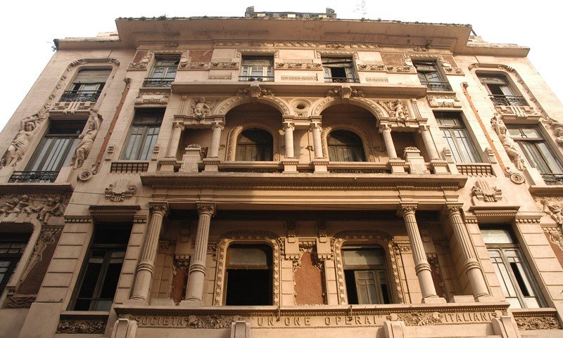 Descubrí la vida y obra de Virginio Colombo, el genio que transformó Buenos Aires con el Art Nouveau milanés. Curso de 4 clases en junio. ¡Cupos limitados!